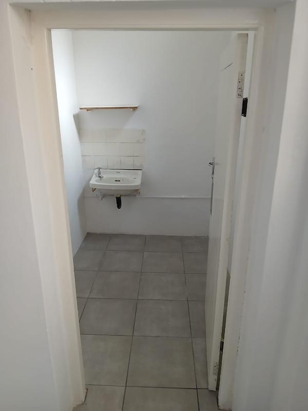 To Let Commercial Property for Rent in Cannon Hill Eastern Cape